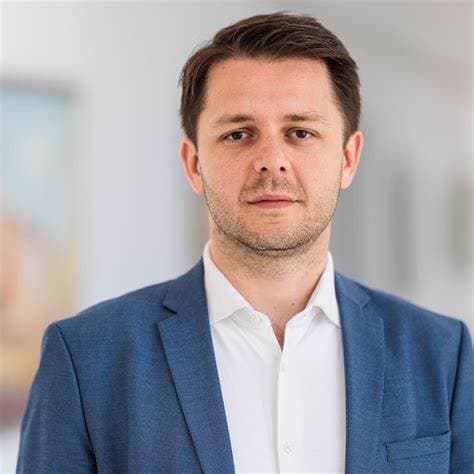 Barry Moore | Australia